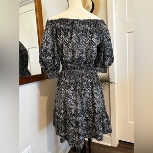 GAP Off The Shoulder Print Ruffled Dress - Size Small